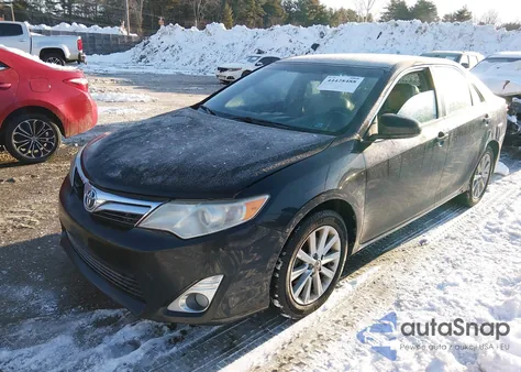 2012 Toyota Camry Xle z USA, uszkodzony, nr VIN 4T4BF1FK1CR235902